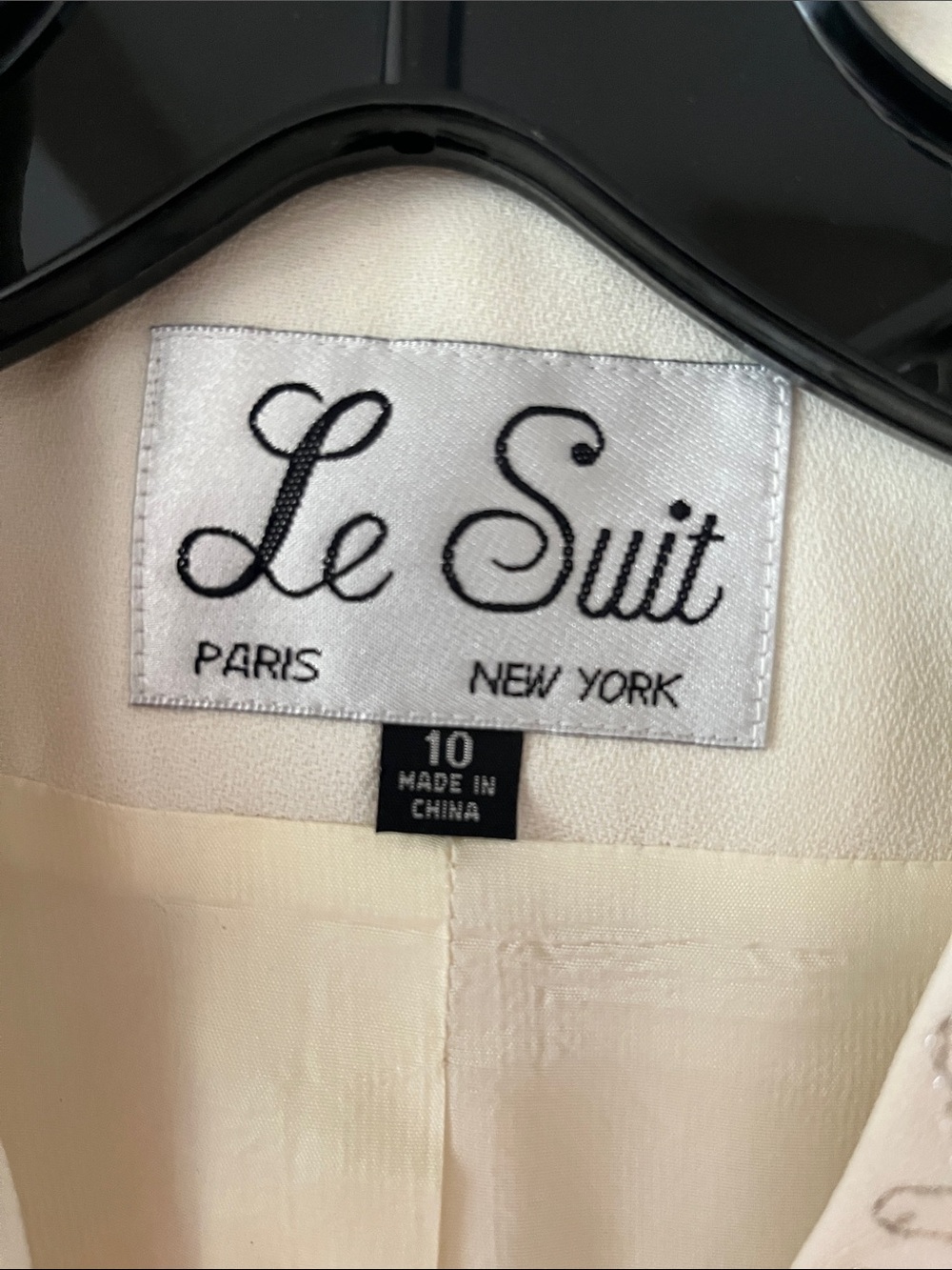 Le Suit Cream Embellished Collar Blazer suit - Picture 4 of 7